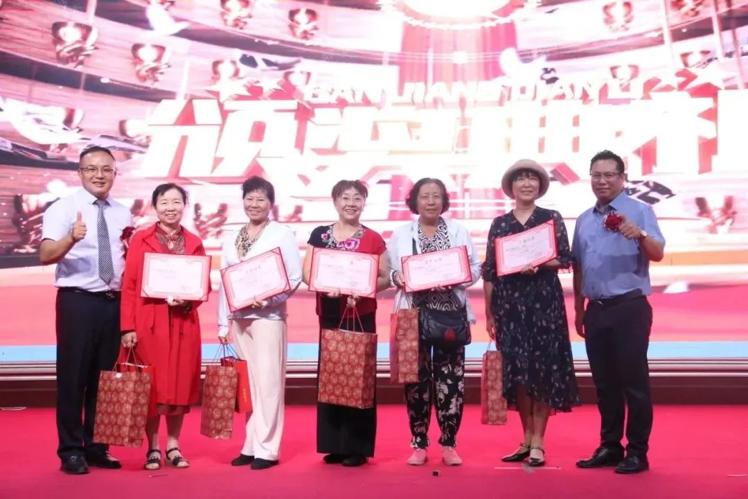 ��������רעΪ����·���ϵ�����ƽ̨